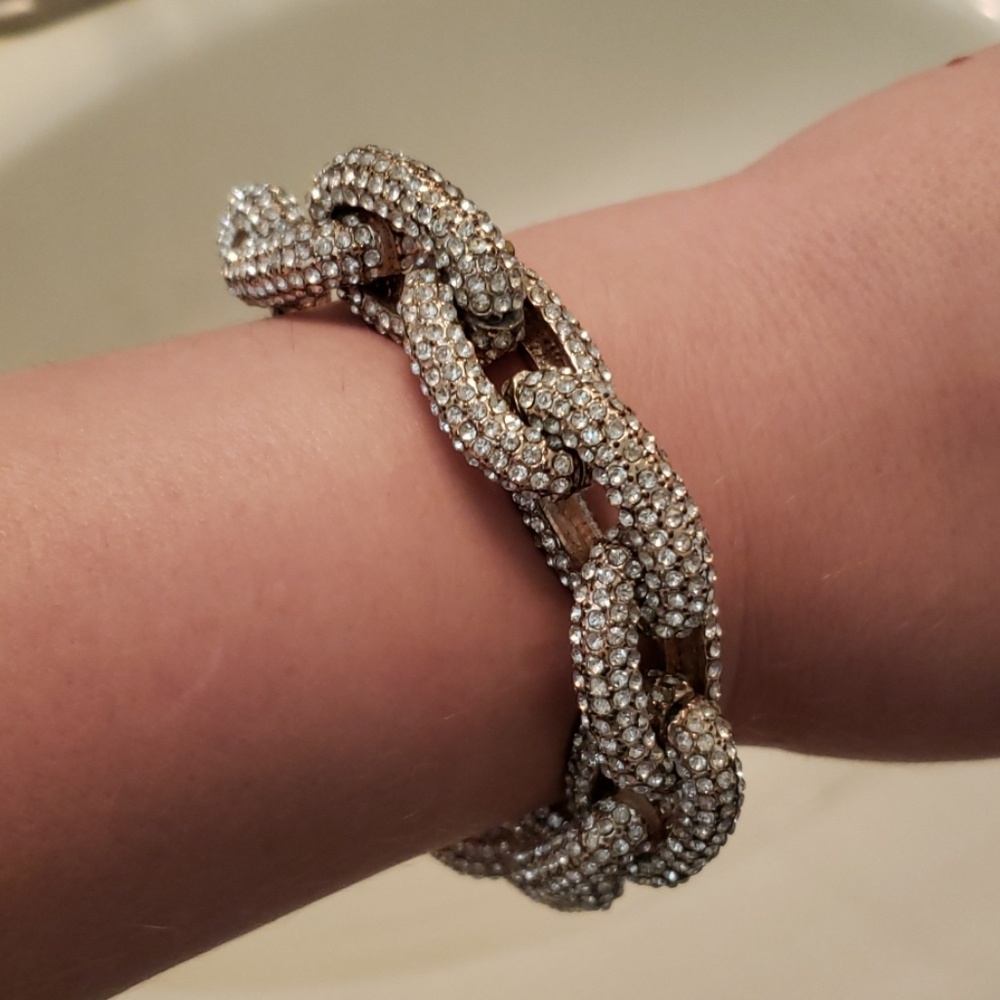 Rose Gold rhinestone adorned bracelet - Picture 6 of 8